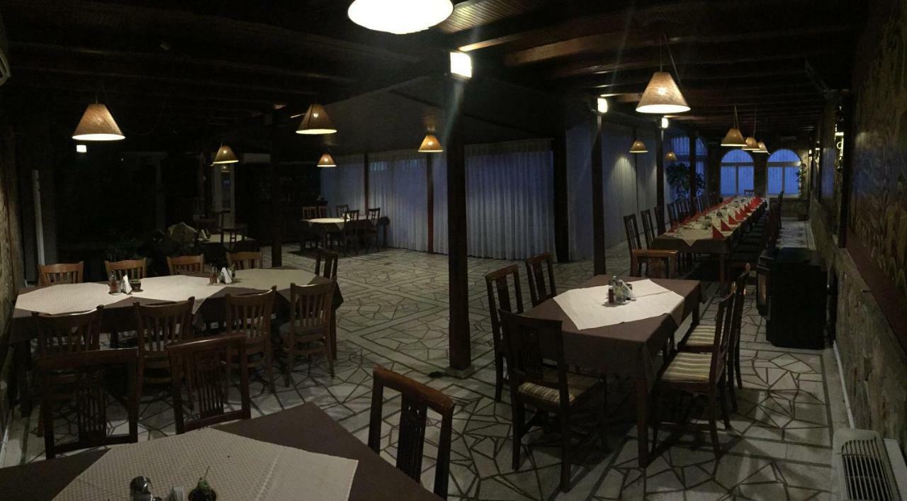 Family Hotel Odessa Sevlievo Exterior foto
